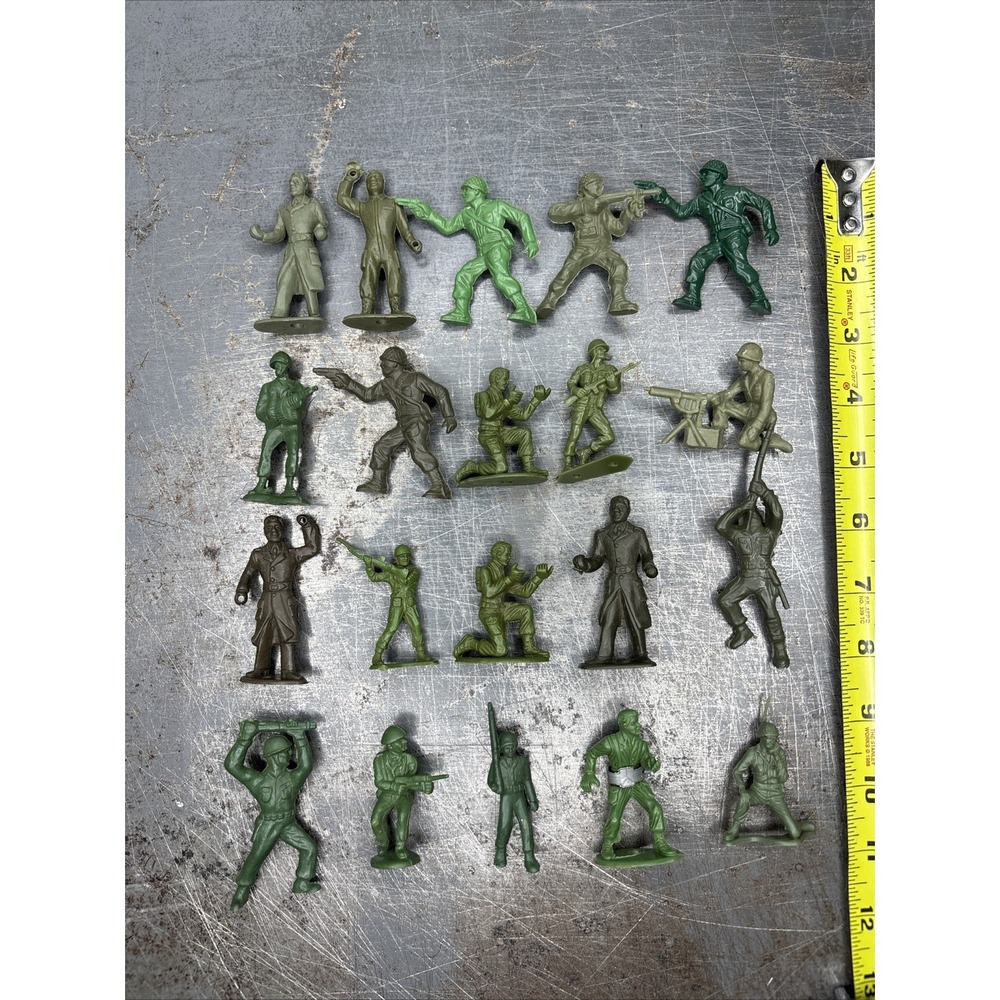 Vintage 1960s Marx MPC Ring Hand Playset Plastic‎ Figures Green Army Lot Of 20